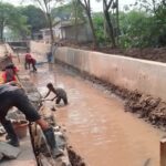 Pekerjaan IPDMIP dalam pelaksanaannya, bahkan pekerjaan yang di kerjakan oleh kedua PT. CGP dan PT. MCR para kerjanya tidak memakai standar Depnaker. ffe99906-1e57-41df-ac8e-5f492bbf5b37