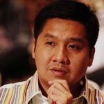 Apa penyebabnya ia tak menjelaskan, karena ia anggap di posisi sekarang ia tak aman. b3106859-b3b6-4ace-b19e-f3c85bd65a1e