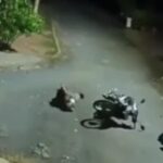 Viral di whatsapp group 2 orang pelaku begal pura-pura pingsan tergeletak di jalan. 34a3818a-9951-4635-a8ed-add5f1da6d44